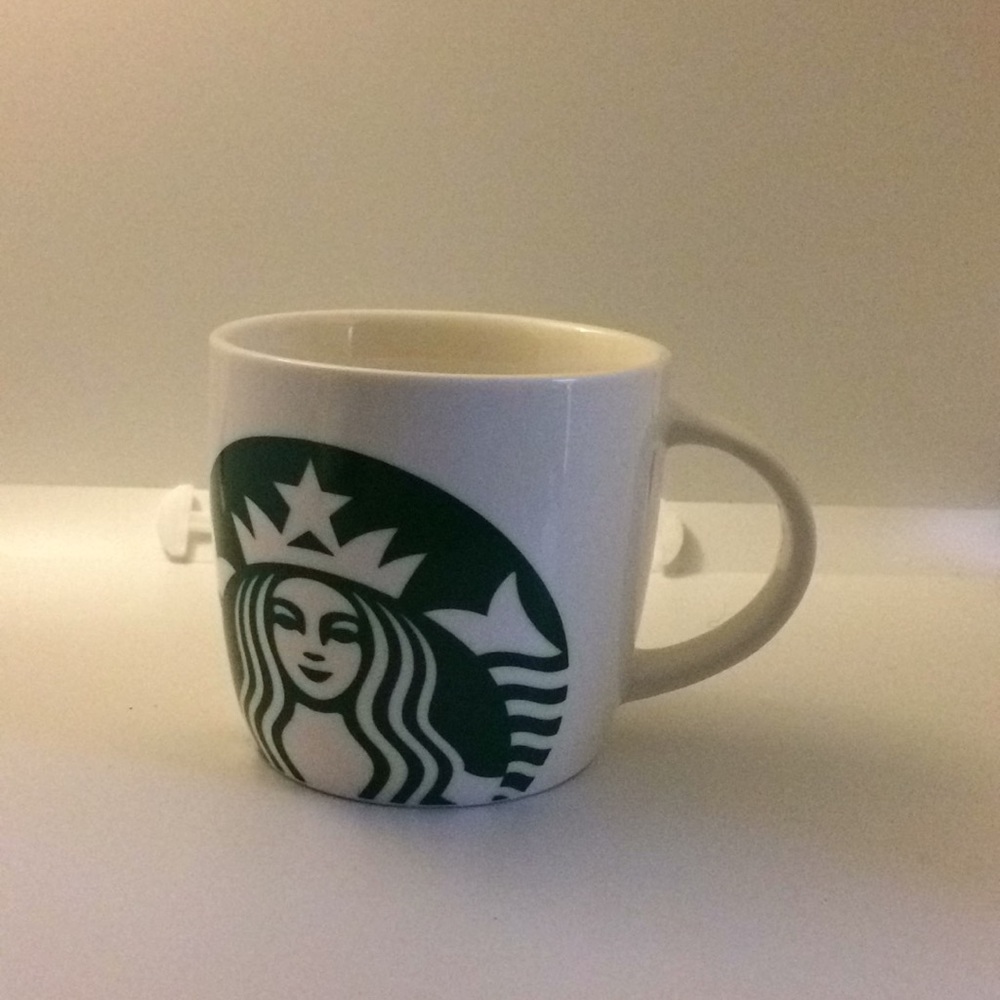 2017 Starbucks coffee mugs set of four